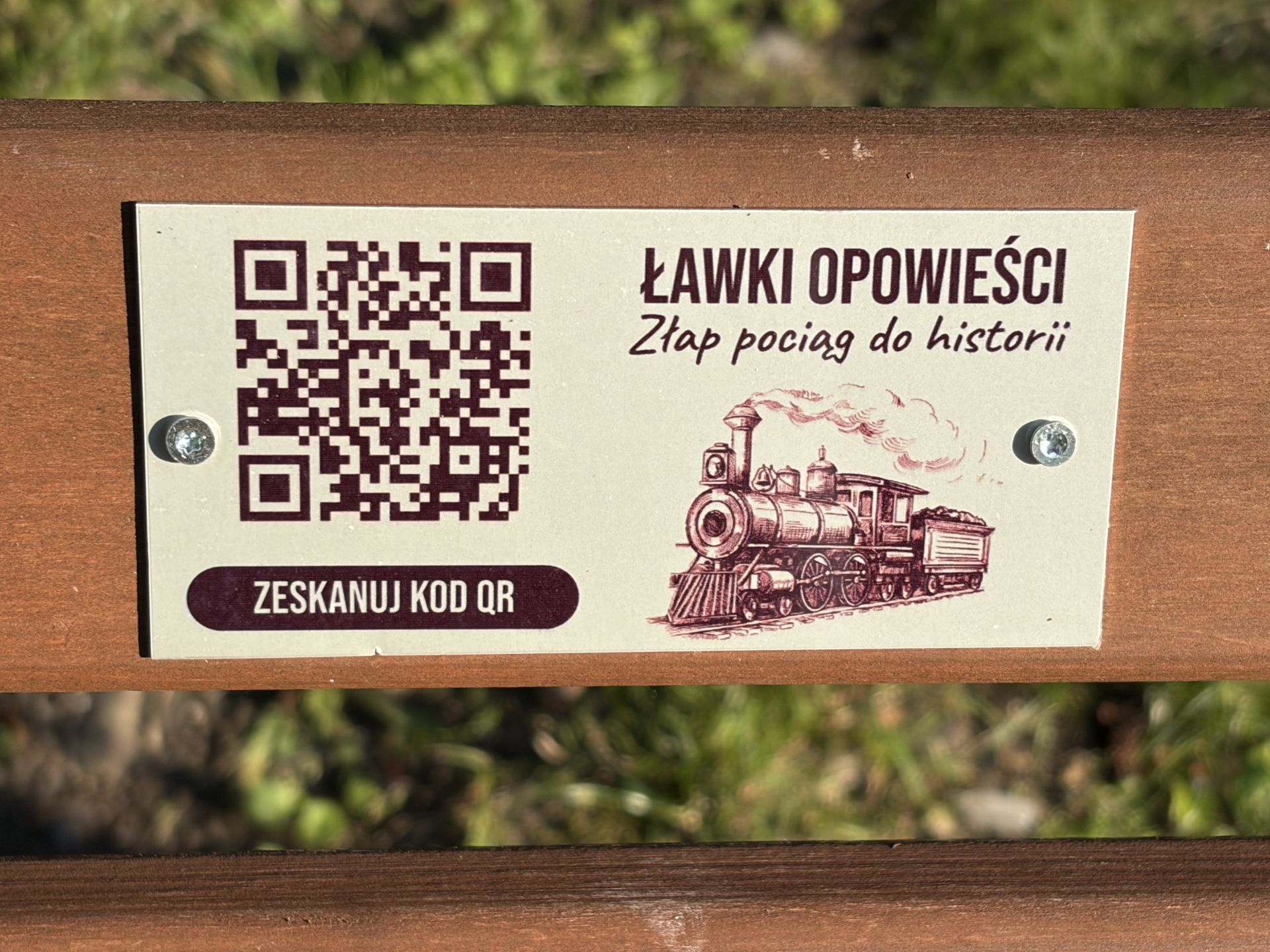 Ławki opowieści w Dynowie. Historie dawnej kolejki wąskotorowej - Polskie Radio Rzeszów