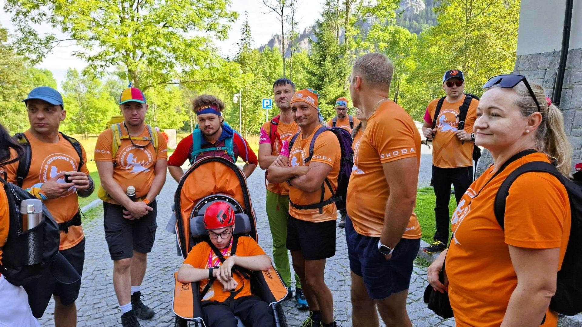 Michał Niemczyk zdobywa Tatry z Szerpami Nadziei. „Wystarczy połączyć odpowiednich ludzi” 2 - Polskie Radio Rzeszów Michał Niemczyk zdobywa Tatry z Szerpami Nadziei. „Wystarczy połączyć odpowiednich ludzi” - Polskie Radio Rzeszów