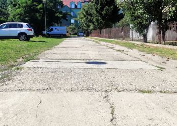 Mielec: przebudują łącznik ulic Warneńczyka i Smoczka. Będzie nowa droga, chodnik i parking 7 - Polskie Radio Rzeszów Mielec: przebudują łącznik ulic Warneńczyka i Smoczka. Będzie nowa droga, chodnik i parking