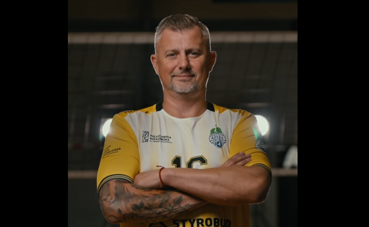 Mistrz świata Krzysztof Ignaczak wraca do siatkówki. Zagra w Rzeszowie 1 - Polskie Radio Rzeszów Mistrz świata Krzysztof Ignaczak wraca do siatkówki. Zagra w Rzeszowie