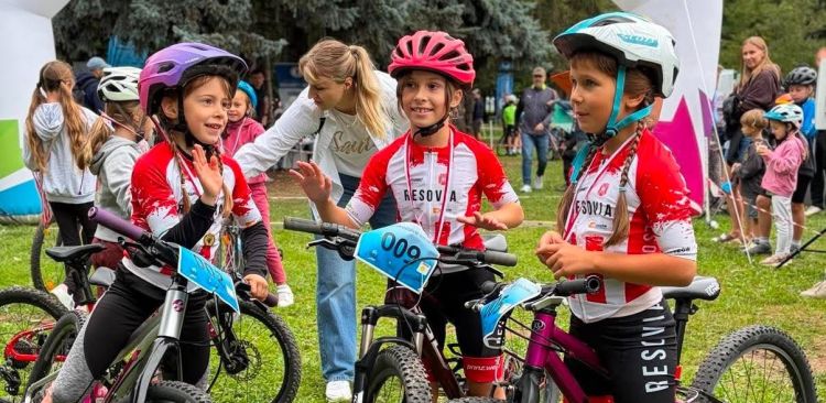 Młodzi Mistrzowie Rzeszowa. Finał zawodów rowerowych dla dzieci w Parku Zdrowia 1 - Polskie Radio Rzeszów Młodzi Mistrzowie Rzeszowa. Finał zawodów rowerowych dla dzieci w Parku Zdrowia