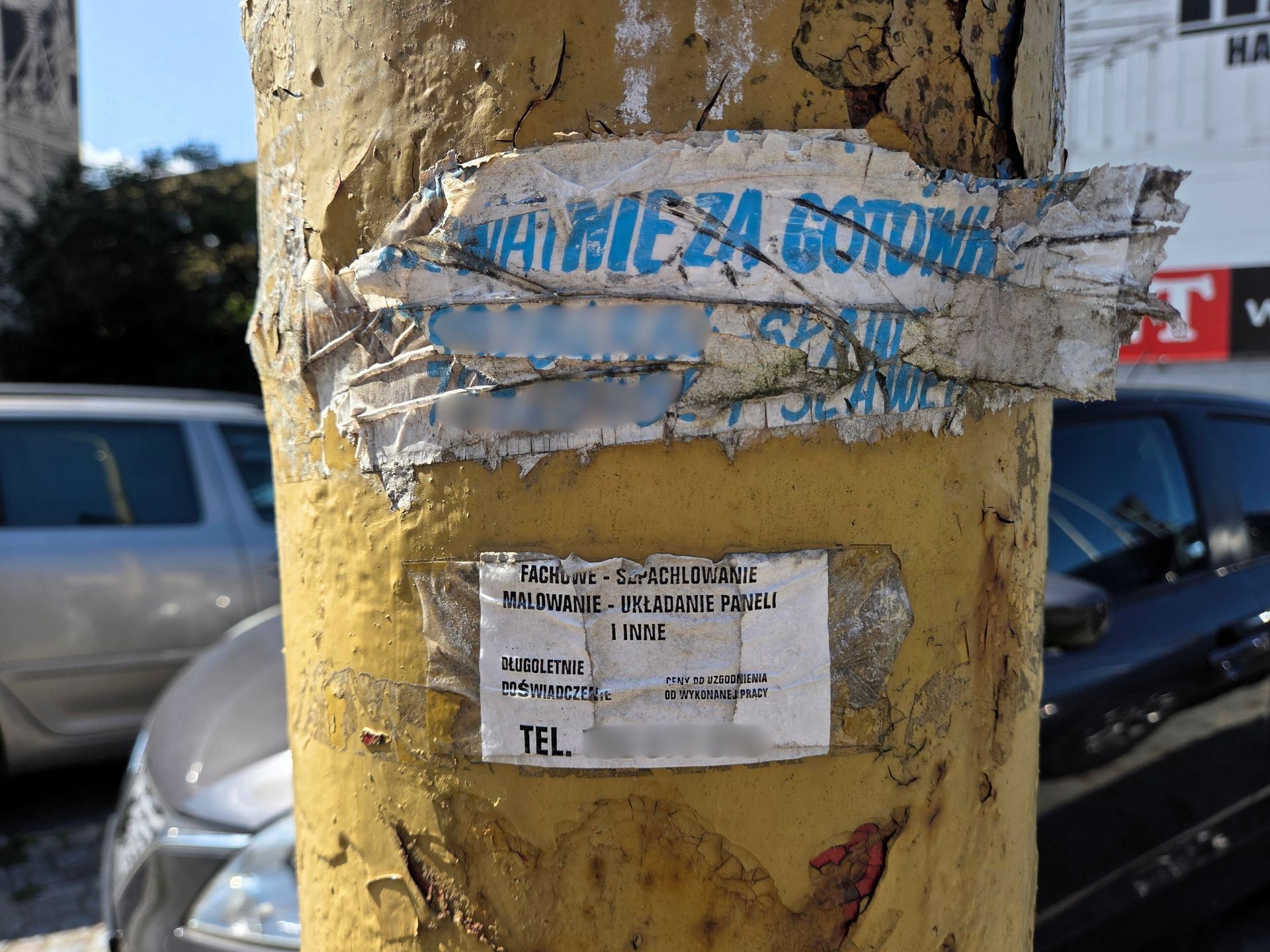 Nielegalne reklamy w Rzeszowie. Miasto wydaje około 30 tys. zł na ich usuwanie 3 - Polskie Radio Rzeszów Nielegalne reklamy w Rzeszowie. Miasto wydaje około 30 tys. zł na ich usuwanie - Polskie Radio Rzeszów