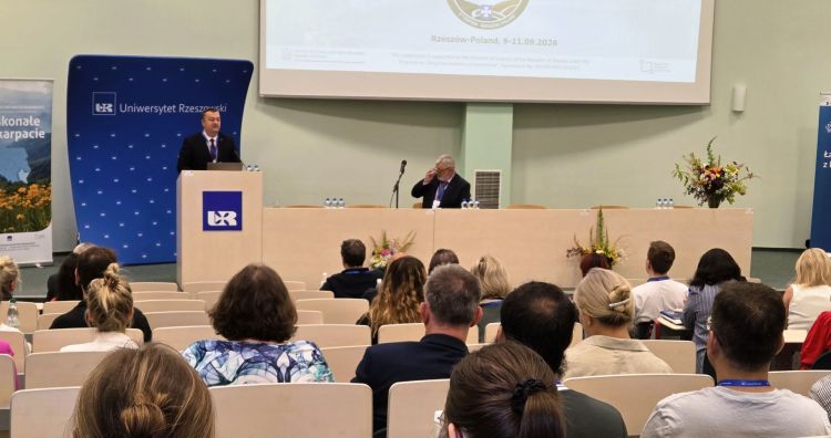 Nowe zanieczyszczenia środowiska tematem międzynarodowej konferencji w Rzeszowie 1 - Polskie Radio Rzeszów Nowe zanieczyszczenia środowiska tematem międzynarodowej konferencji w Rzeszowie