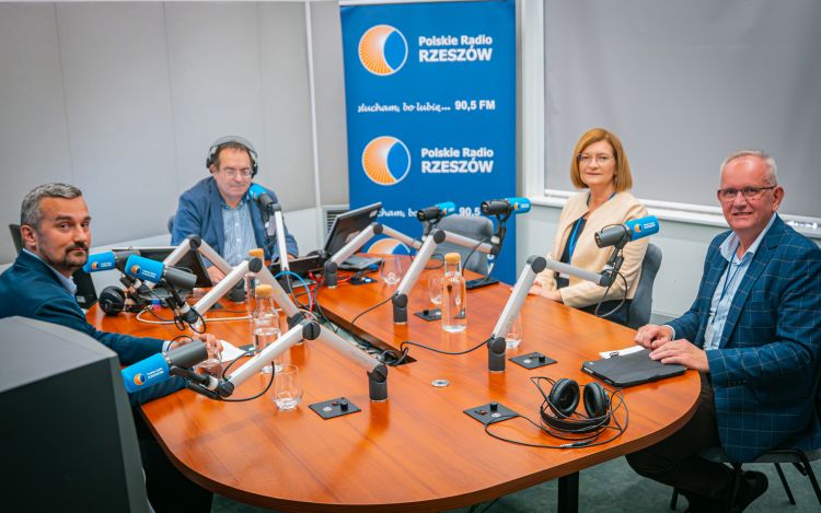Panel Polityczny: bezpieczeństwo Polski, zondacrypto i&nbsp;Trybunał