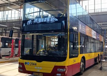 Piętrowy autobus na&nbsp;ulicach Rzeszowa. To&nbsp;atrakcja Europejskiego Tygodnia Mobilności