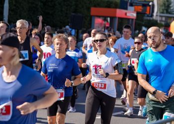 Ponad dwa tysiące biegaczy na ulicach Rzeszowa. Festiwal Biegowy Pratt&Whitney 2026 2 - Polskie Radio Rzeszów Ponad dwa tysiące biegaczy na ulicach Rzeszowa. Festiwal Biegowy Pratt&Whitney 2026