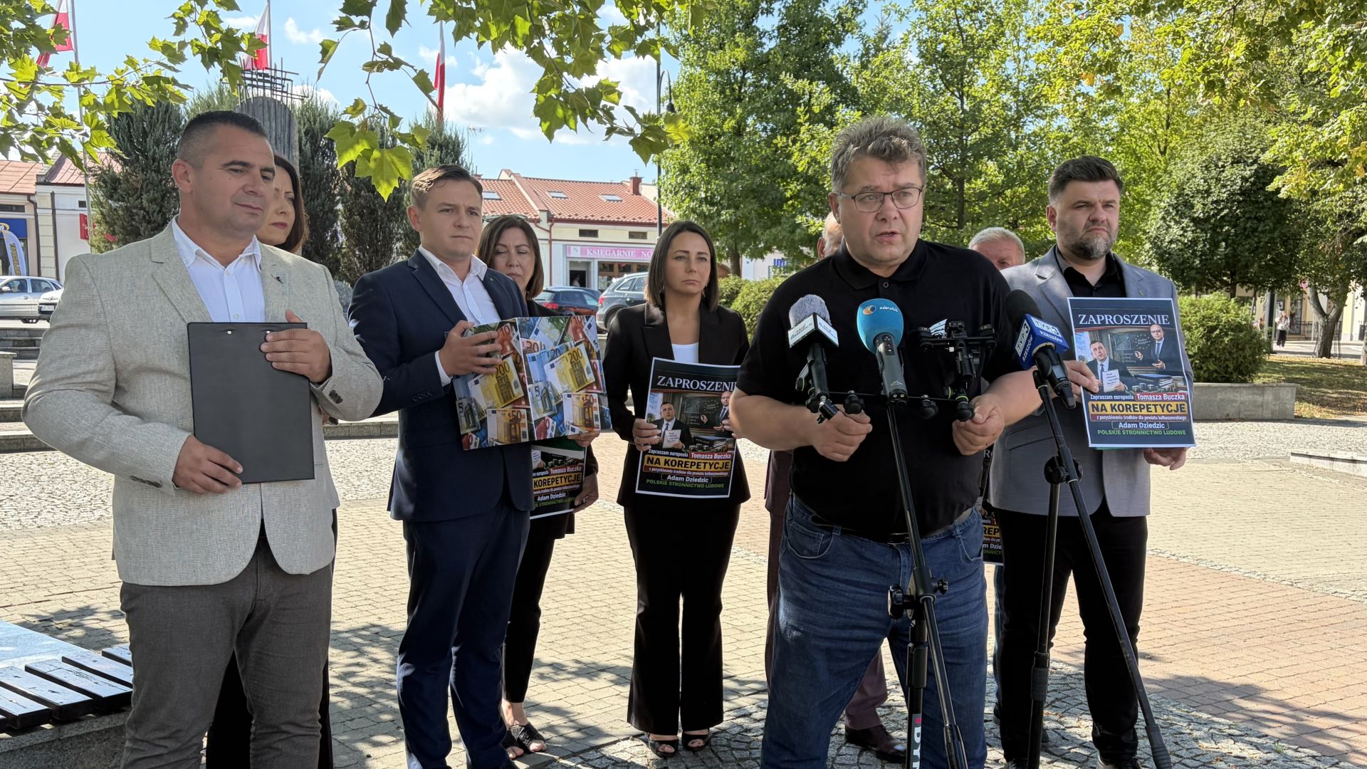 W Kolbuszowej frekwencja, w Mielcu podpisy. Dwa referenda zakończone fiaskiem 3 - Polskie Radio Rzeszów W Kolbuszowej frekwencja, w Mielcu podpisy. Dwa referenda zakończone fiaskiem - Polskie Radio Rzeszów