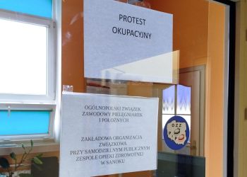 Zaostrza się konflikt w szpitalu w Sanoku. Związkowcy żądają odwołania dyrektor 6 - Polskie Radio Rzeszów Zaostrza się konflikt w szpitalu w Sanoku. Związkowcy żądają odwołania dyrektor