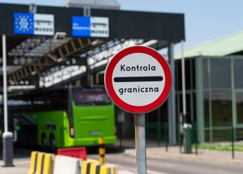 Fałszywe prawo jazdy na granicy w Budomierzu. 37-latek oskarżony 6 - Polskie Radio Rzeszów Fałszywe prawo jazdy na granicy w Budomierzu. 37-latek oskarżony