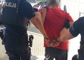 59-letni bezdomny zmarł po pobiciu w Jaśle. Tymczasowy areszt dla trzech mężczyzn 2 - Polskie Radio Rzeszów 59-letni bezdomny zmarł po pobiciu w Jaśle. Tymczasowy areszt dla trzech mężczyzn