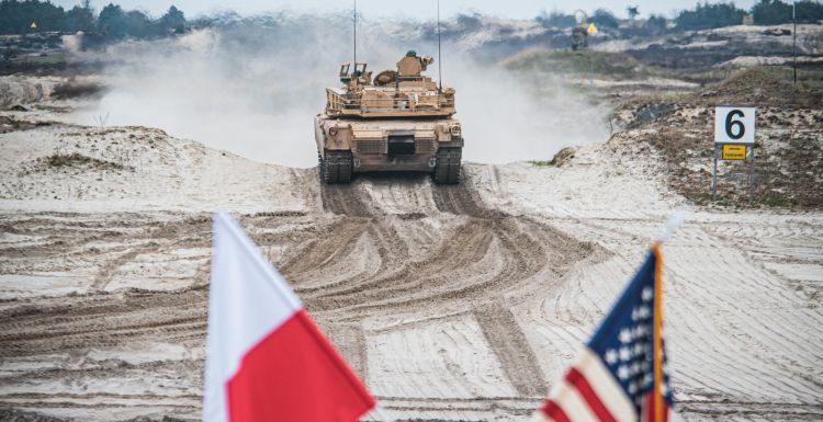 Amerykanie szukają miejsca pod stałą bazę wojskową w Polsce 1 - Polskie Radio Rzeszów Amerykanie szukają miejsca pod stałą bazę wojskową w Polsce