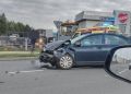 Wypadek w Jasionce koło Rzeszowa. Zderzyły się dwa pojazdy 5 - Polskie Radio Rzeszów Wypadek w Jasionce koło Rzeszowa. Zderzyły się dwa pojazdy