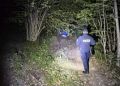 Nawigacja wyprowadziła ją do lasu. Policjanci odnaleźli 60-letnią turystkę 5 - Polskie Radio Rzeszów Nawigacja wyprowadziła ją do lasu. Policjanci odnaleźli 60-letnią turystkę