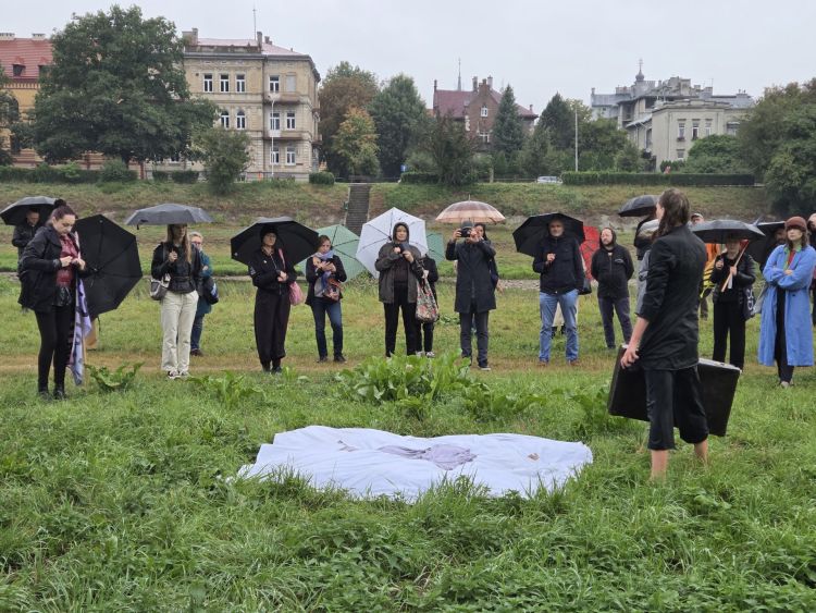 „Centrum światów jest tutaj” - Przemyśl znów stał się przestrzenią sztuki i refleksji 1 - Polskie Radio Rzeszów „Centrum światów jest tutaj” – Przemyśl znów stał się przestrzenią sztuki i refleksji