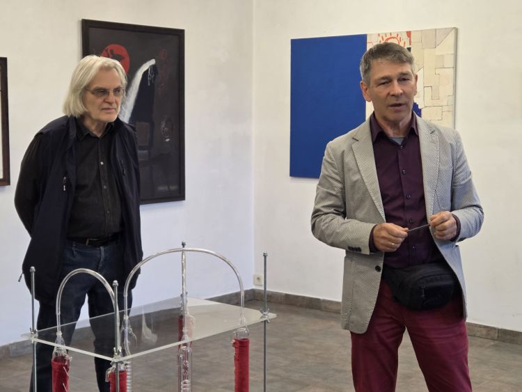 „Spojrzeć z&nbsp;dystansu – retrospektywa”. 40 lat twórczości Krzysztofa Polkowskiego w&nbsp;Galerii Pastula