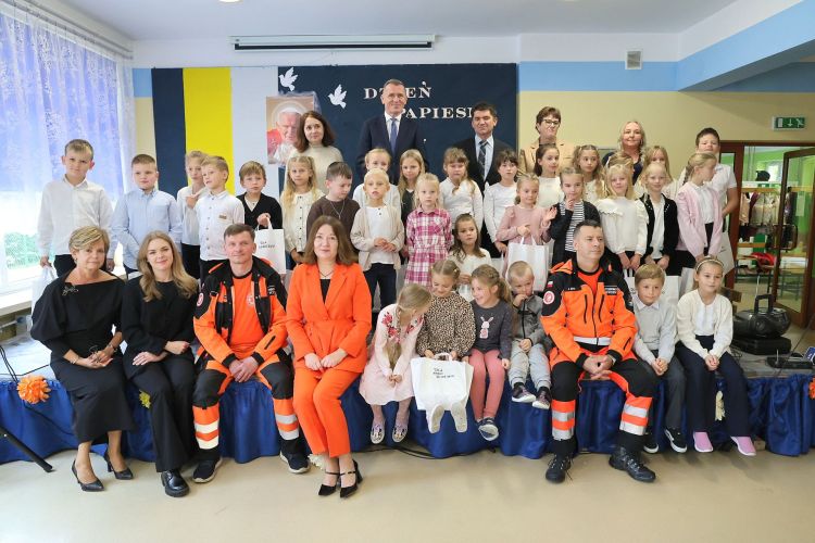 Uczniowie z Zagorzyc Dolnych zdominowali konkurs o ratownikach medycznych 1 - Polskie Radio Rzeszów Uczniowie z Zagorzyc Dolnych zdominowali konkurs o ratownikach medycznych