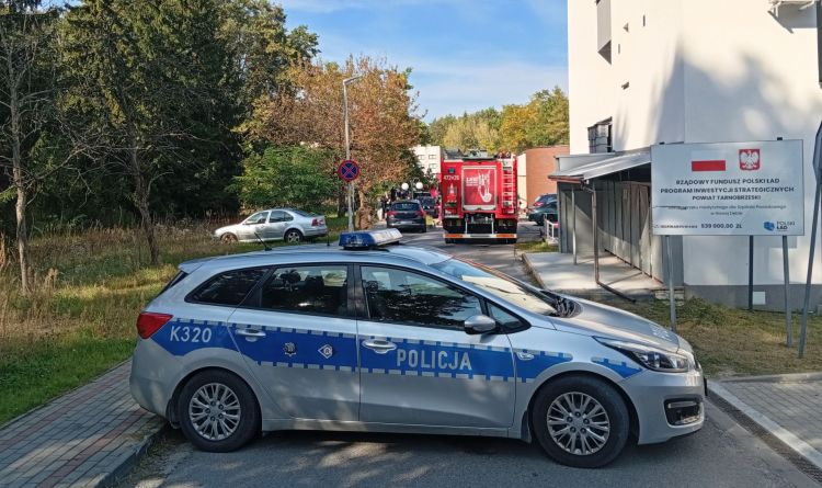 31 osób ewakuowano ze&nbsp;szpitala w&nbsp;Nowej Dębie. Tajemnicza przesyłka [AKTUALIZACJA]