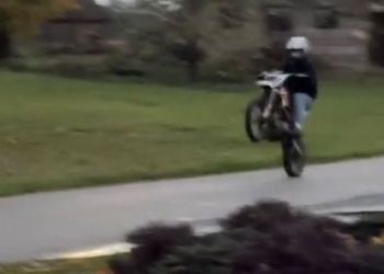 14-latkowie uciekali przed policją na crossach. Pościg pod Jarosławiem 2 - Polskie Radio Rzeszów 14-latkowie uciekali przed policją na crossach. Pościg pod Jarosławiem