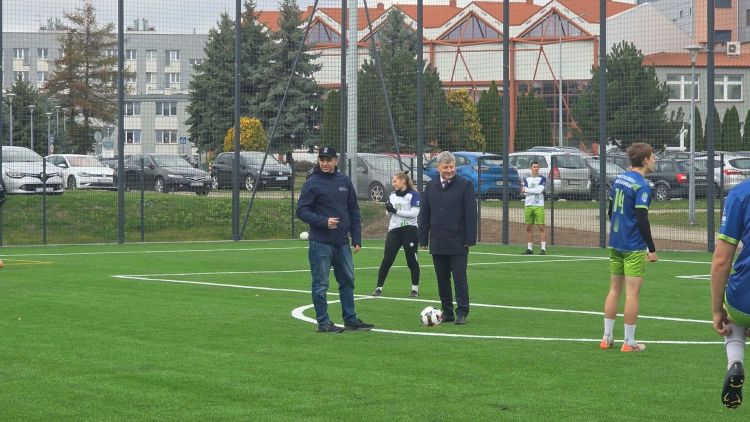 Nowy kompleks sportowy Politechniki Rzeszowskiej. Inwestycja za 6 milionów złotych - Polskie Radio Rzeszów