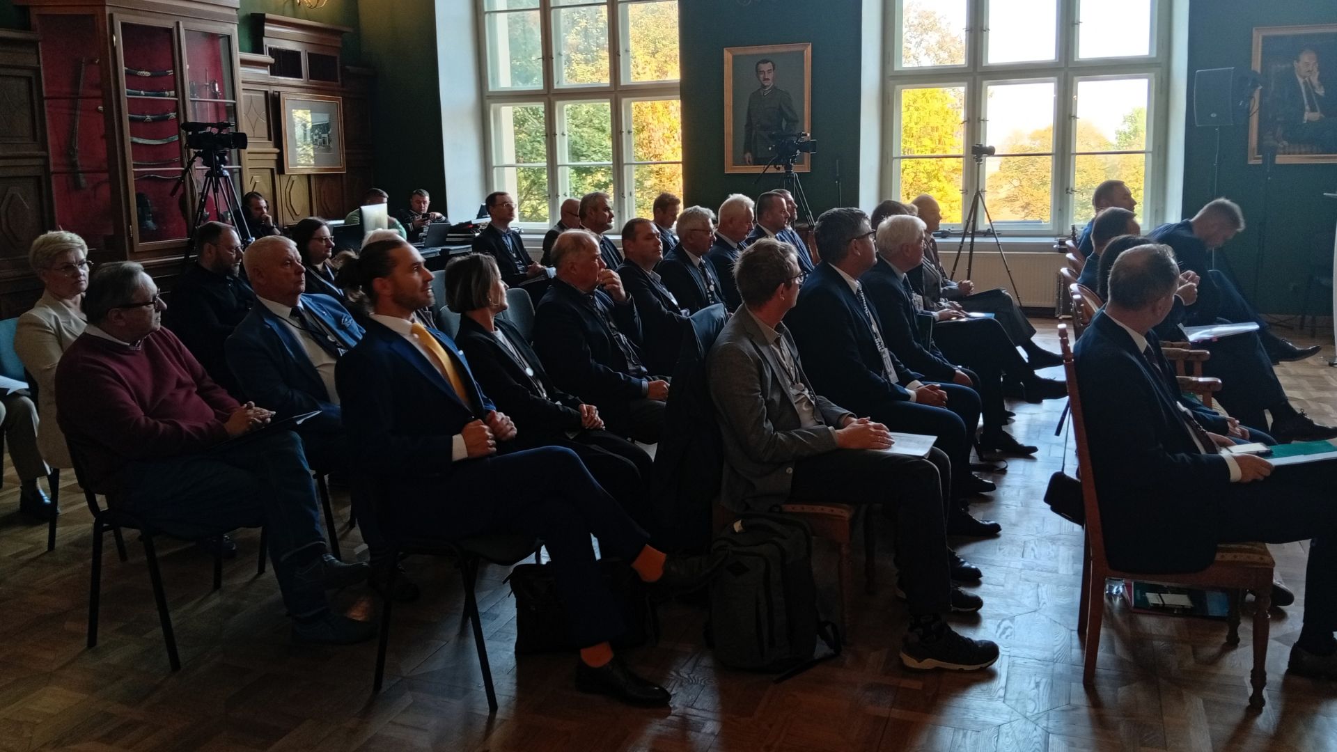 Czwórmiejska Kolej Aglomeracyjna. Marszałkowie chcą wsparcia UE - Polskie Radio Rzeszów