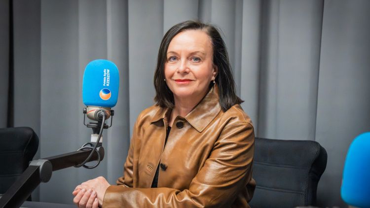 Przemoc wśród młodzieży. Jakie są przyczyny agresji nastolatków? 1 - Polskie Radio Rzeszów Przemoc wśród młodzieży. Jakie są przyczyny agresji nastolatków?
