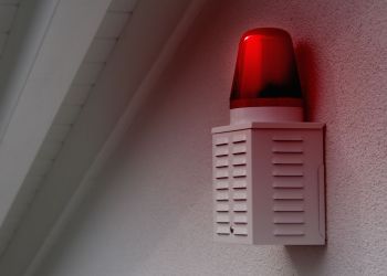 Dwa alarmy bombowe w Jaśle. Ewakuowano MOPS i urząd miasta 2 - Polskie Radio Rzeszów Dwa alarmy bombowe w Jaśle. Ewakuowano MOPS i urząd miasta