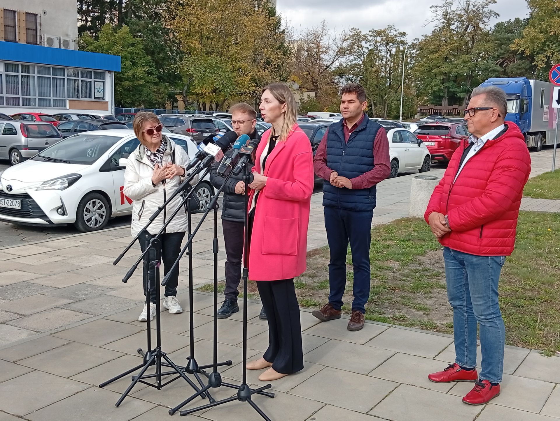 Wielkie zmiany w Stalowej Woli. Nowe deptaki, plac zabaw, parkingi i tężnia solankowa 2 - Polskie Radio Rzeszów Wielkie zmiany w Stalowej Woli. Nowe deptaki, plac zabaw, parkingi i tężnia solankowa - Polskie Radio Rzeszów