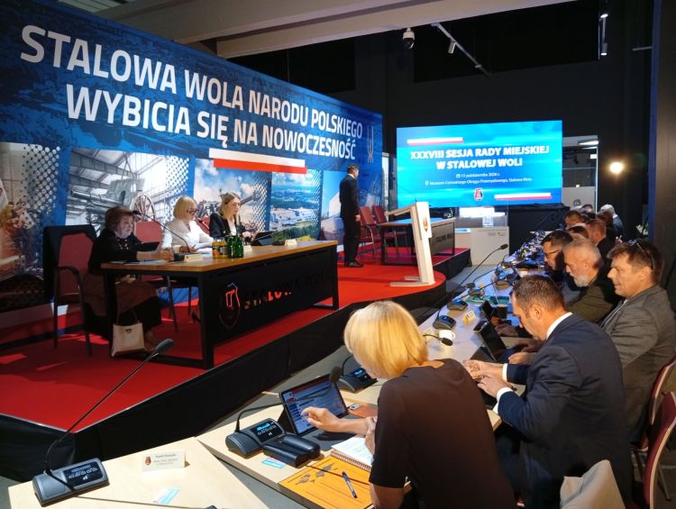 Małe reaktory jądrowe w Stalowej Woli. Cztery SMR-y i obawy mieszkańców 1 - Polskie Radio Rzeszów Małe reaktory jądrowe w Stalowej Woli. Cztery SMR-y i obawy mieszkańców