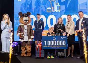 Lotnisko Rzeszów-Jasionka powitało milionowego pasażera. Piąty rok z rzędu z takim wynikiem 3 - Polskie Radio Rzeszów Lotnisko Rzeszów-Jasionka powitało milionowego pasażera. Piąty rok z rzędu z takim wynikiem