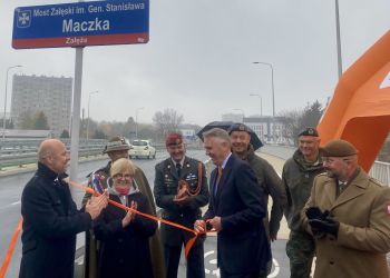 Most Załęski w&nbsp;Rzeszowie otrzymał imię generała Maczka. Odsłonięto tablicę