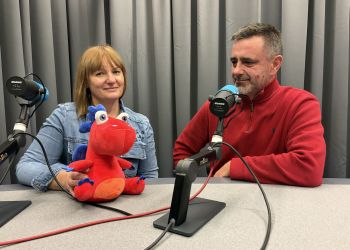 Smok Edzio z Fundacji Spokojny Kącik odwiedzi dzieci z niepełnosprawnościami 4 - Polskie Radio Rzeszów Smok Edzio z Fundacji Spokojny Kącik odwiedzi dzieci z niepełnosprawnościami
