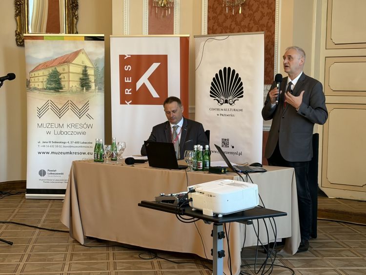 Konferencja o&nbsp;dziedzictwie Kresów. Historycy z&nbsp;Polski i&nbsp;Ukrainy spotkali się w&nbsp;Sieniawie