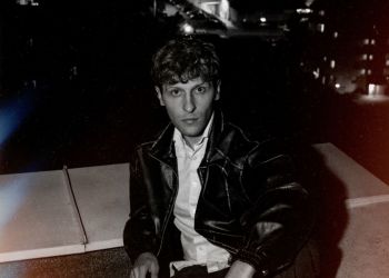 Kacper Gołda z&nbsp;nową piosenką „Ktoś mnie popsuł”. Utwór o&nbsp;miłości i&nbsp;stracie