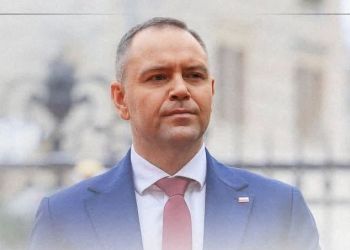 Karol Nawrocki w&nbsp;Trybunale Konstytucyjnym. Przed&nbsp;budynkiem manifestacja