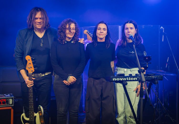 Kisu Min wystąpił w Polskim Radiu Rzeszów. Wieczór z alternatywnym rockiem 1 - Polskie Radio Rzeszów Kisu Min wystąpił w Polskim Radiu Rzeszów. Wieczór z alternatywnym rockiem