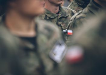 Klasy mundurowe czekają zmiany. MON chce klas dronowych i&nbsp;lotniczych