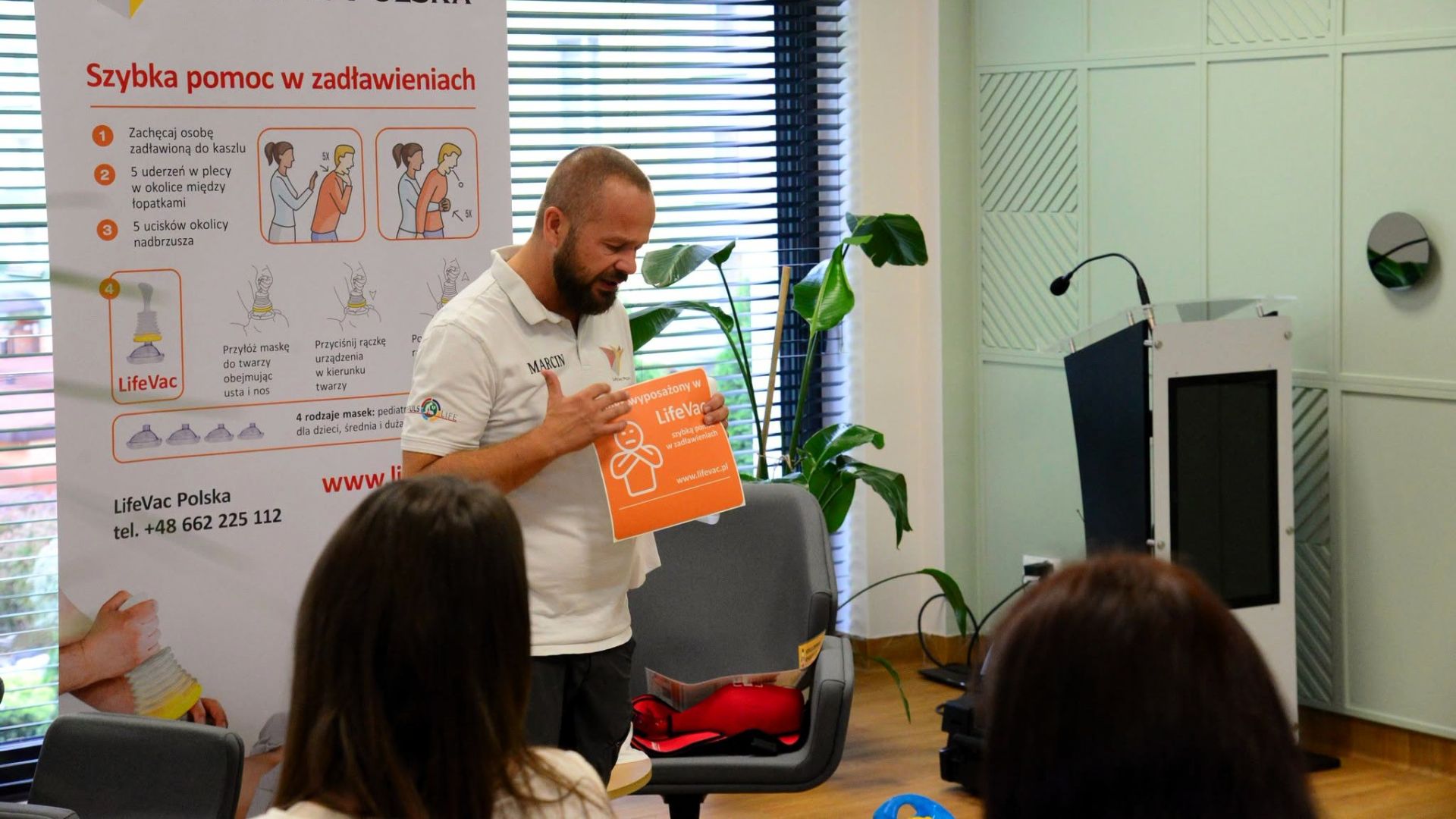 LifeVac w placówkach w Nisku. Urządzenia mają pomóc przy zadławieniu 5 - Polskie Radio Rzeszów LifeVac w placówkach w Nisku. Urządzenia mają pomóc przy zadławieniu - Polskie Radio Rzeszów
