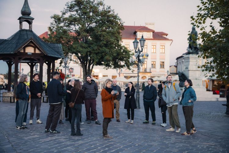 Lokacje filmowe na Podkarpaciu. Scenografowie i specjaliści poznają region 1 - Polskie Radio Rzeszów Lokacje filmowe na Podkarpaciu. Scenografowie i specjaliści poznają region