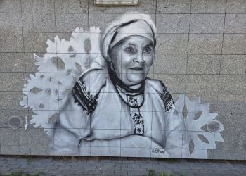 Mural Marii Kozłowej w&nbsp;Tarnobrzegu odnowiony. Dwukrotnie padł ofiarą wandalizmu