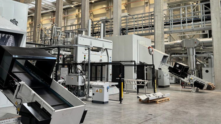 Nowa technologia recyklingu w Nowej Dębie. Marma uruchomiła innowacyjną produkcję 1 - Polskie Radio Rzeszów Nowa technologia recyklingu w Nowej Dębie. Marma uruchomiła innowacyjną produkcję