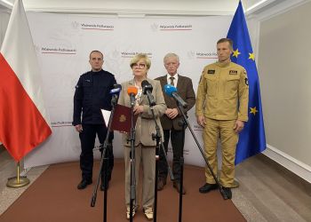 Podkarpacie gotowe na zimę. Służby przygotowują się na śnieg i przerwy w dostawach prądu 2 - Polskie Radio Rzeszów Podkarpacie gotowe na zimę. Służby przygotowują się na śnieg i przerwy w dostawach prądu