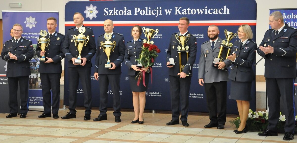Policjant z Jasła na podium ogólnopolskich zawodów. Konrad Janusz drugi w Polsce - Polskie Radio Rzeszów