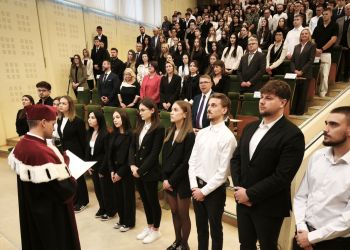 Ponad 1200 studentów rozpoczęło rok akademicki na&nbsp;WSPiA