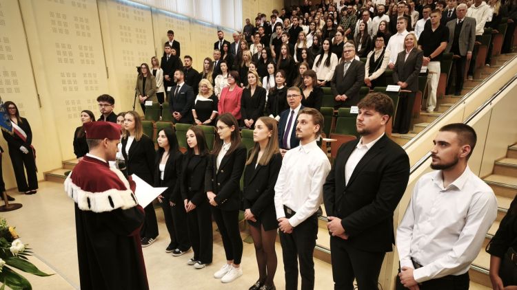 Ponad 1200 studentów rozpoczęło rok akademicki na&nbsp;WSPiA
