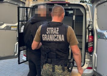 Poszukiwany za&nbsp;przemoc i&nbsp;podejrzany o&nbsp;atak na&nbsp;funkcjonariusza. Zatrzymano go&nbsp;w&nbsp;Krościenku