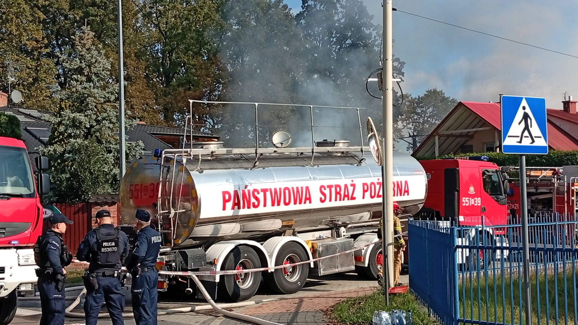 Pożar w Nisku. Zginęło dwóch strażaków, ewakuowano mieszkańców - Polskie Radio Rzeszów