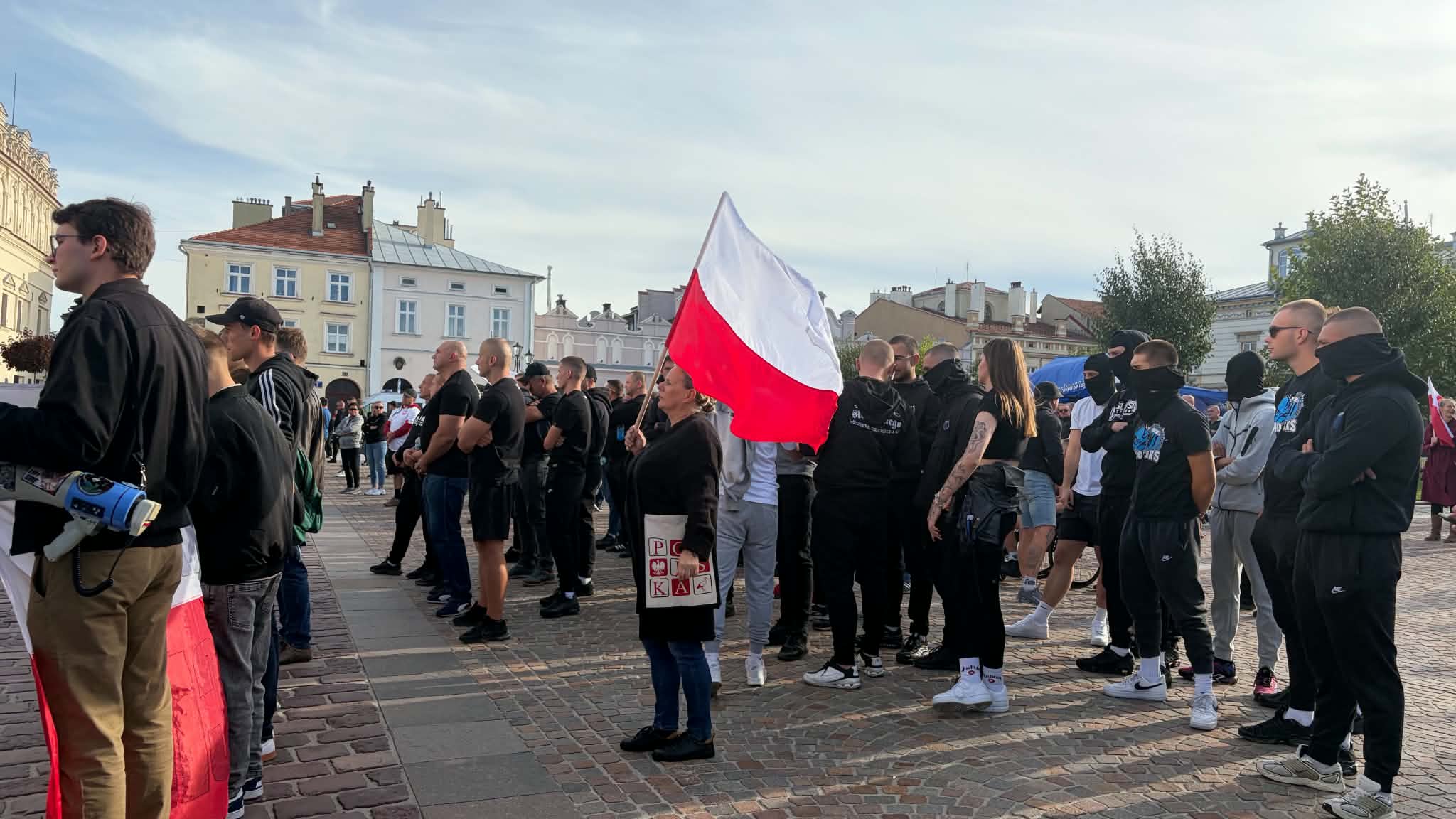 Pikieta antyimigracyjna w Jarosławiu. Apel o większą kontrolę na granicach Polski - Polskie Radio Rzeszów