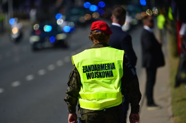 Przesyłka w Żandarmerii w Nowej Dębie. Ekspert: substancja mogła się uwolnić 1 - Polskie Radio Rzeszów Przesyłka w Żandarmerii w Nowej Dębie. Ekspert: substancja mogła się uwolnić