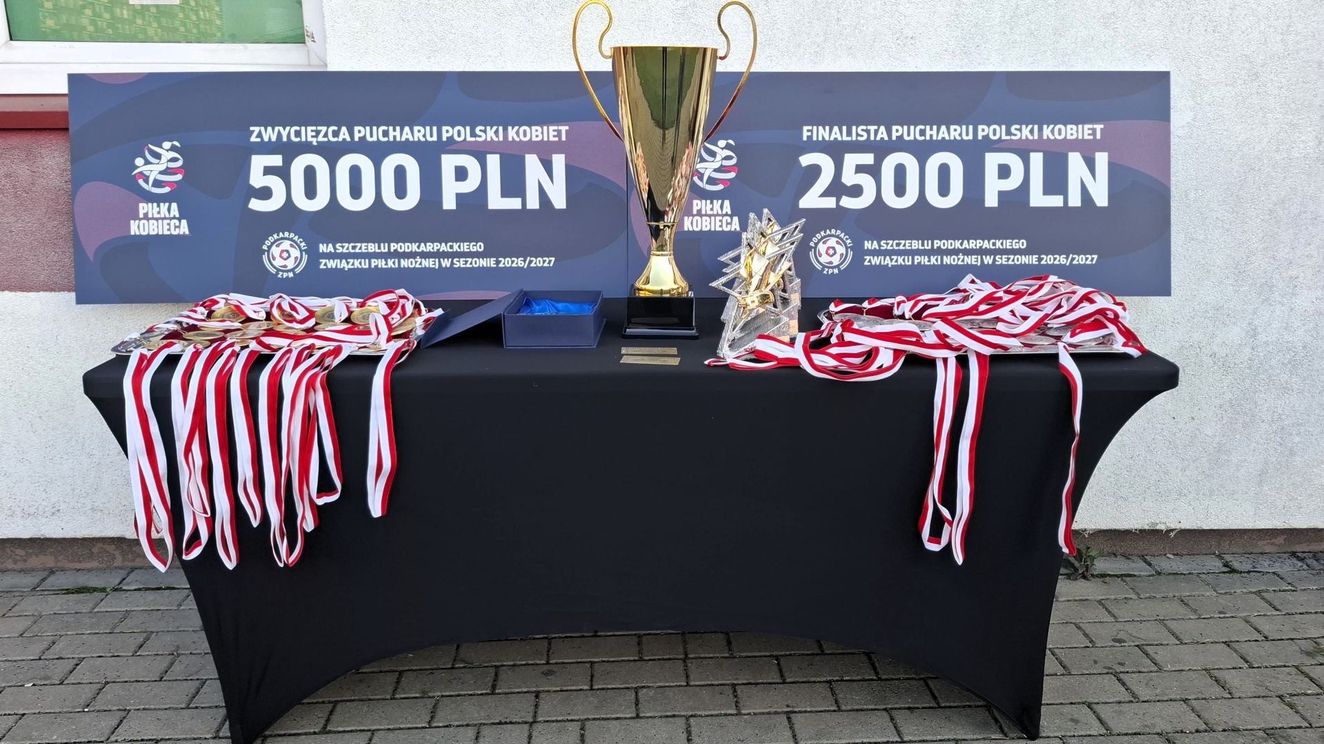 Resovia U-18 z Wojewódzkim Pucharem Polski. Pokonała Piasta Wadowice Górne 7:0 4 - Polskie Radio Rzeszów Resovia U-18 z Wojewódzkim Pucharem Polski. Pokonała Piasta Wadowice Górne 7:0 - Polskie Radio Rzeszów