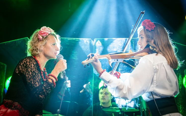 Rzepczyno świętuje 30-lecie. Jubileuszowy minikoncert w Polskim Radiu Rzeszów 1 - Polskie Radio Rzeszów Rzepczyno świętuje 30-lecie. Jubileuszowy minikoncert w Polskim Radiu Rzeszów